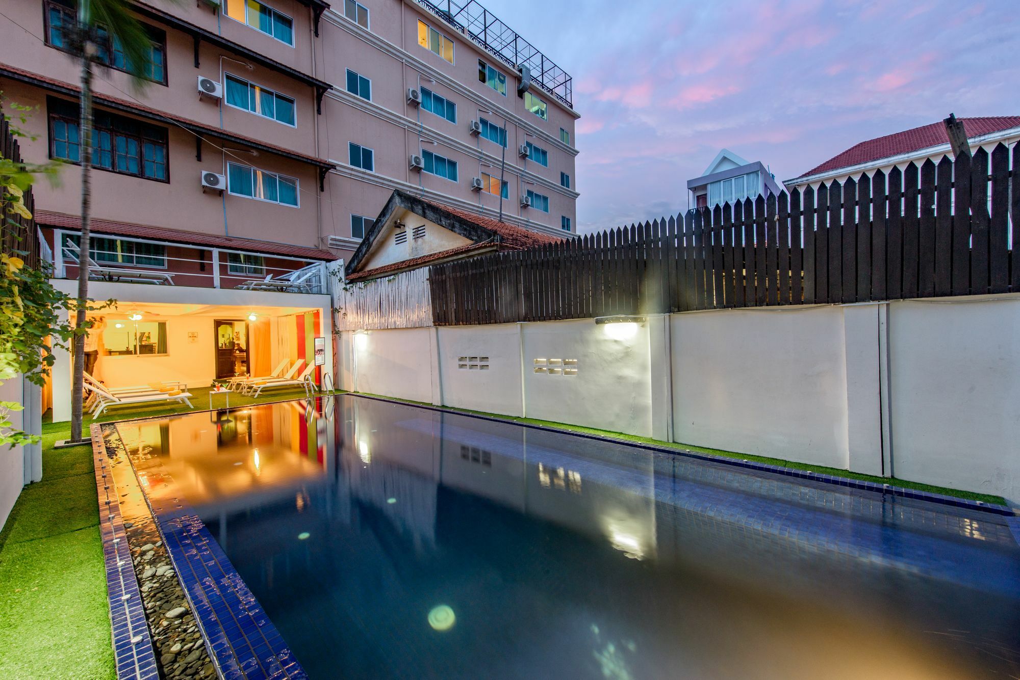 Jk Resident Hotel Сием Реап Екстериор снимка